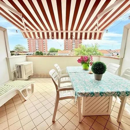 Halifax By Interhome Apartment